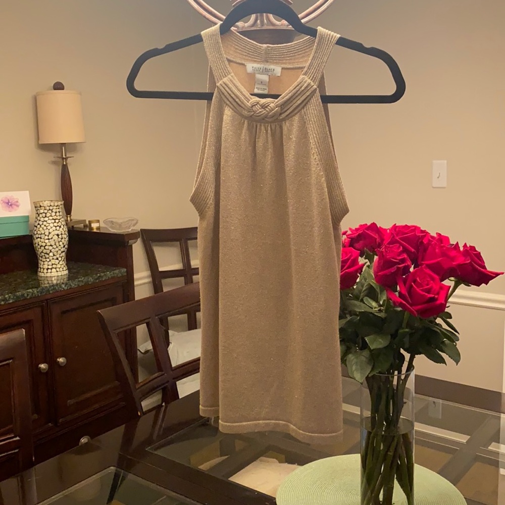 White House Black Market Metallic Gold Dressy Sleeveless Top Size: S